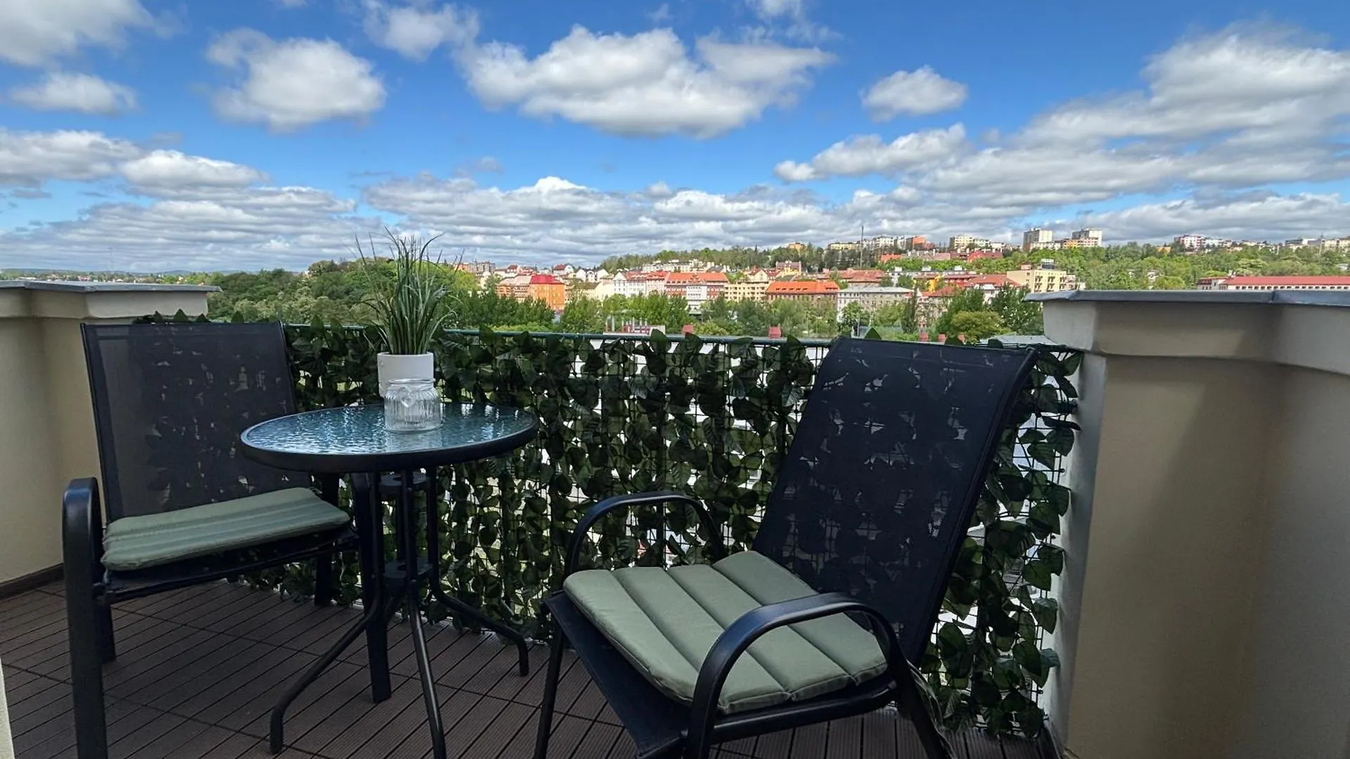 Golda Apartment Karlovy Vary Balcony, Parking, Near Spa & Train